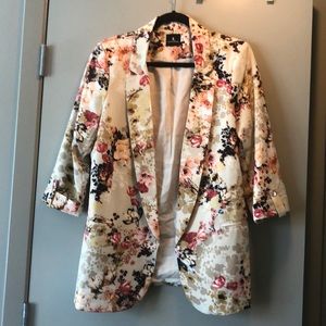 Floral blazer. Jules & Leopold Size Med.